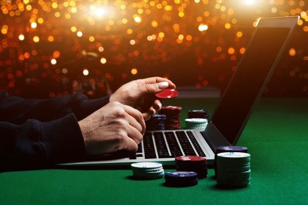Weekend mobile browsing scene for bd 4777 casino guide readers